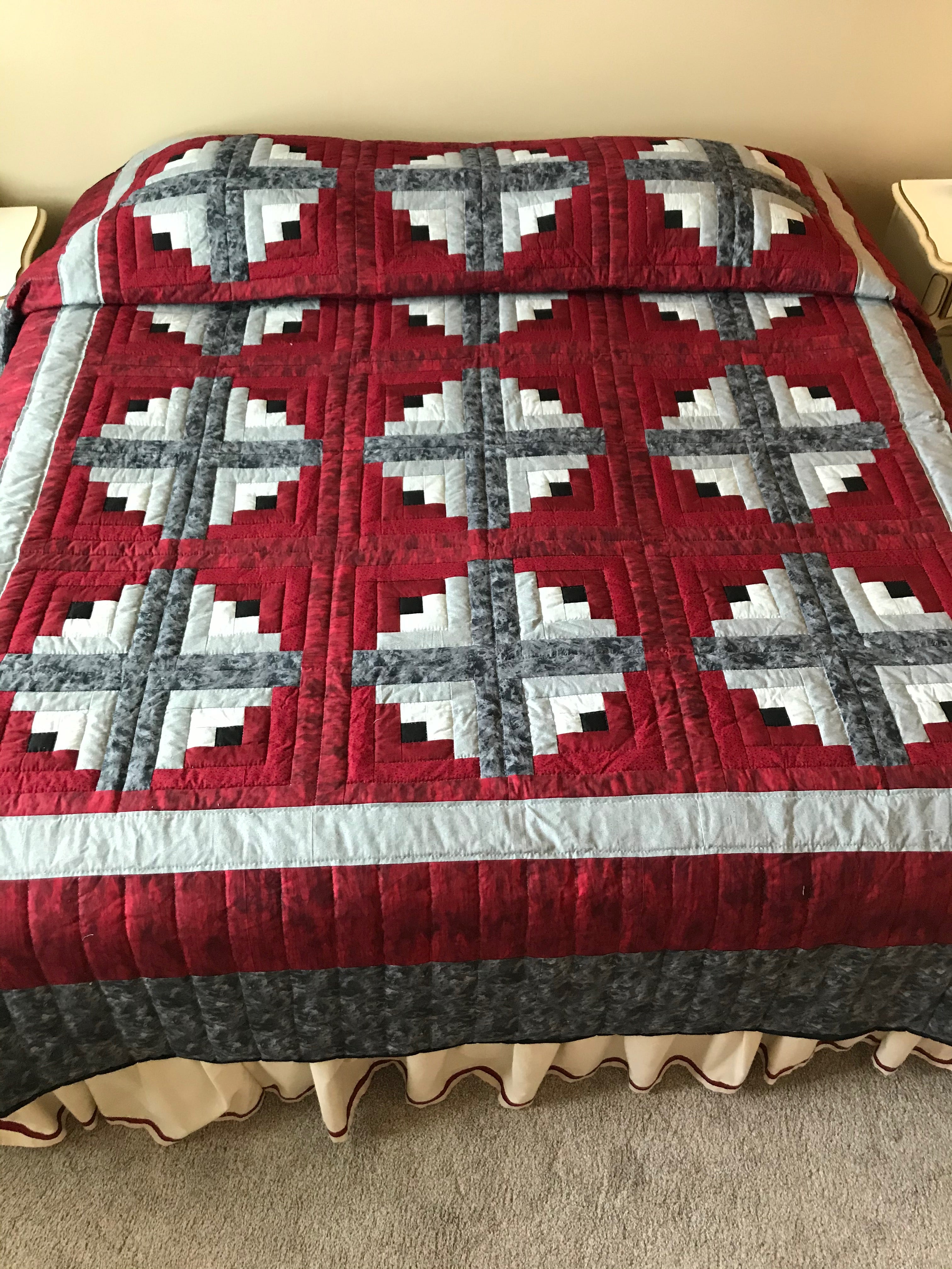 Log Cabin Cranberry Gray Amish Quilt 102x107