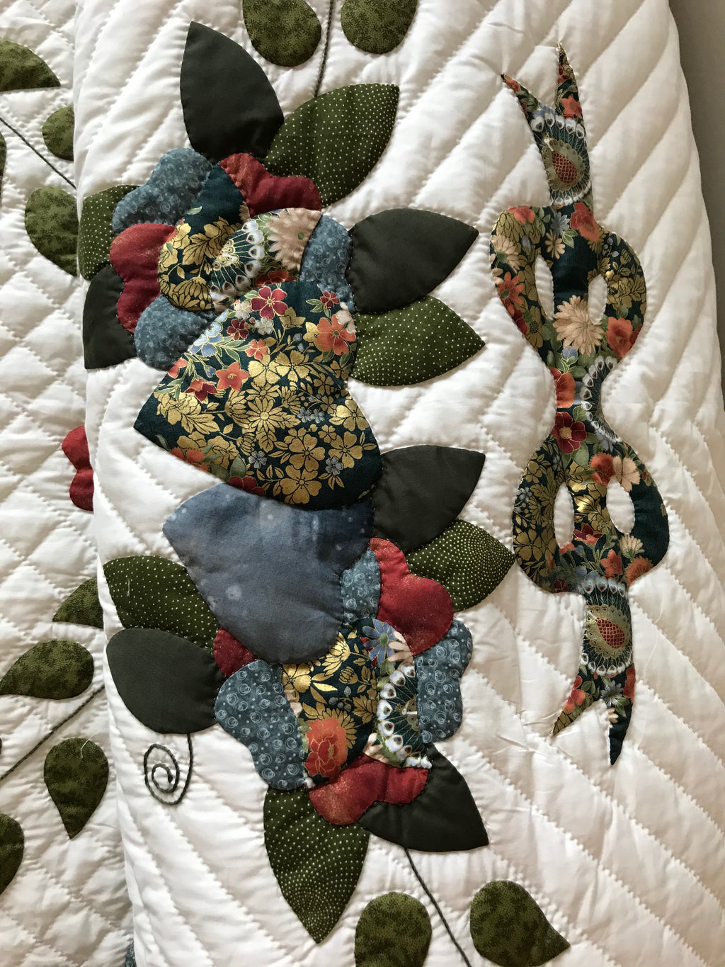 Country Rose Medallion Applique