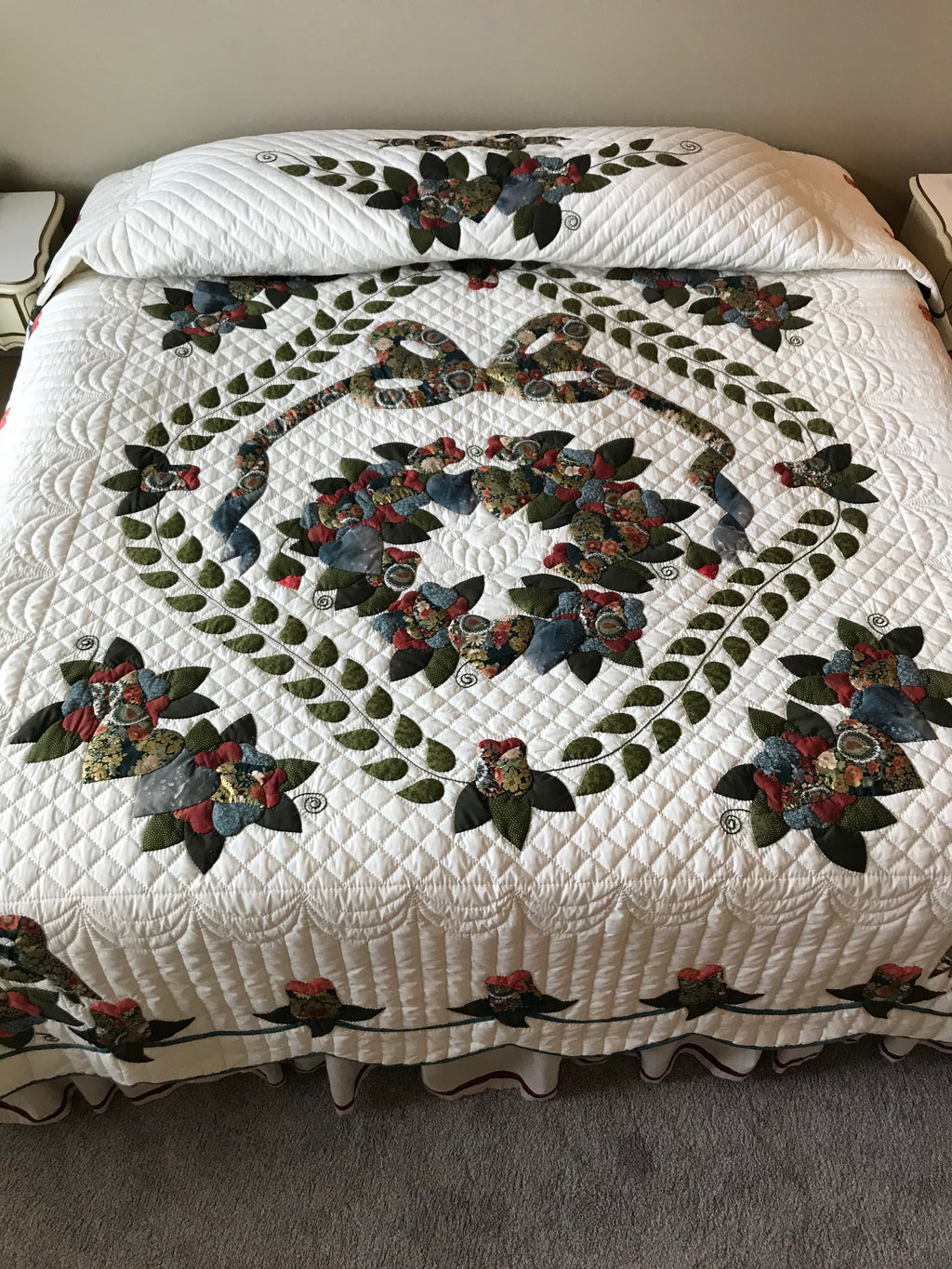Country Rose Medallion Applique