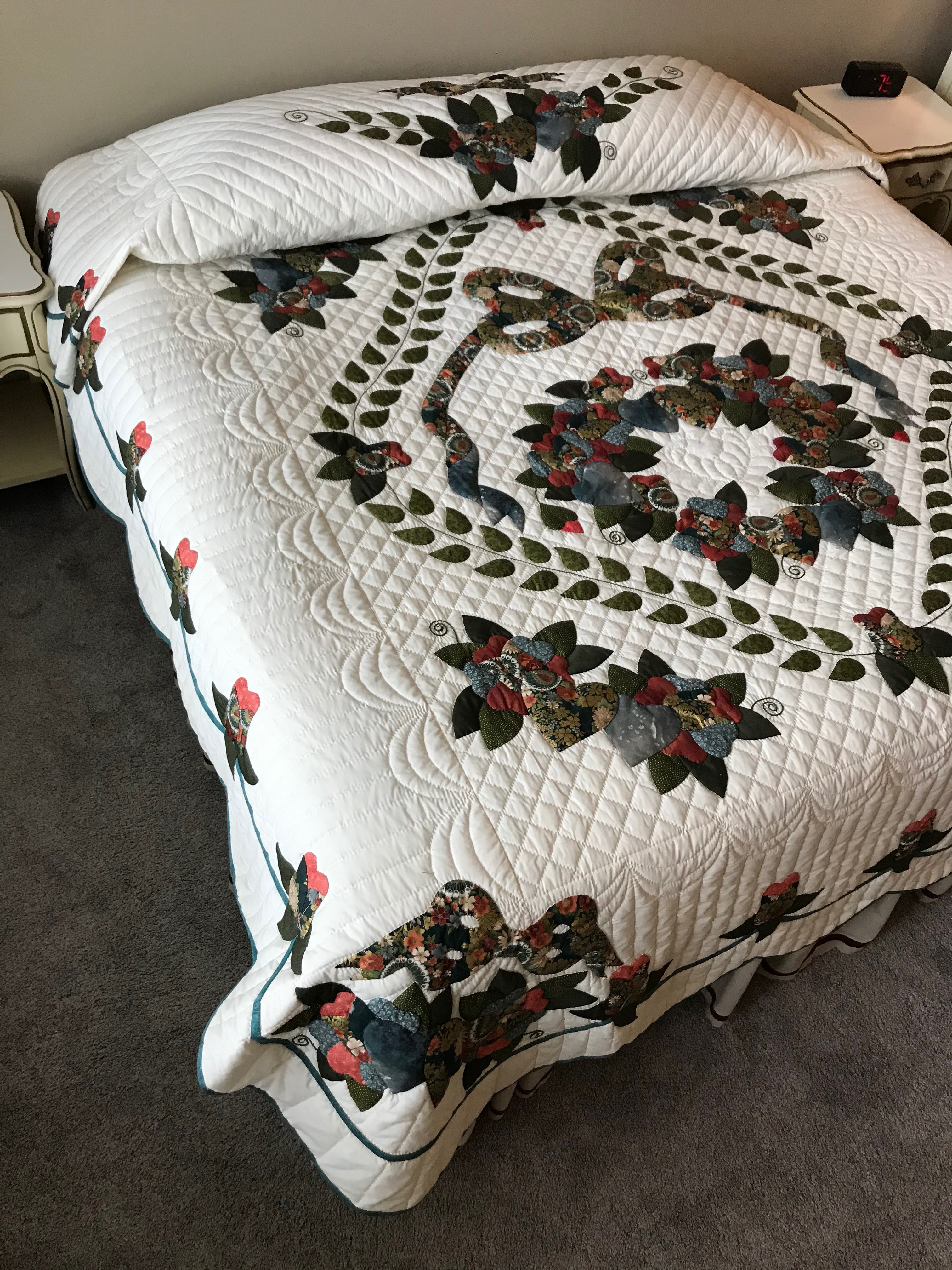 Country Rose Medallion Applique