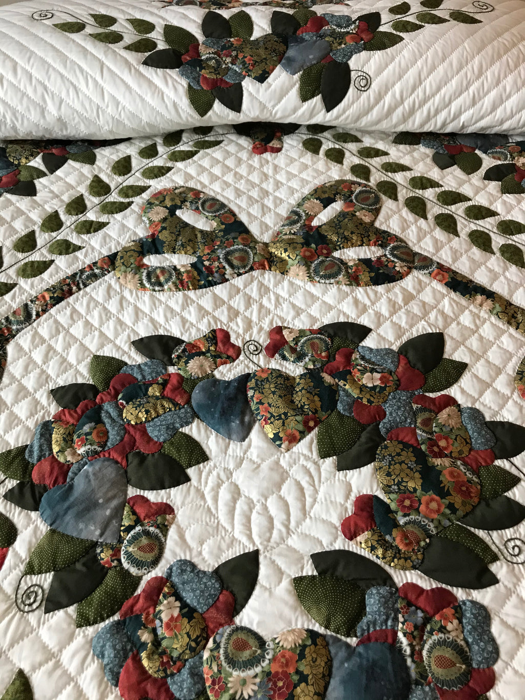 Country Rose Medallion Applique