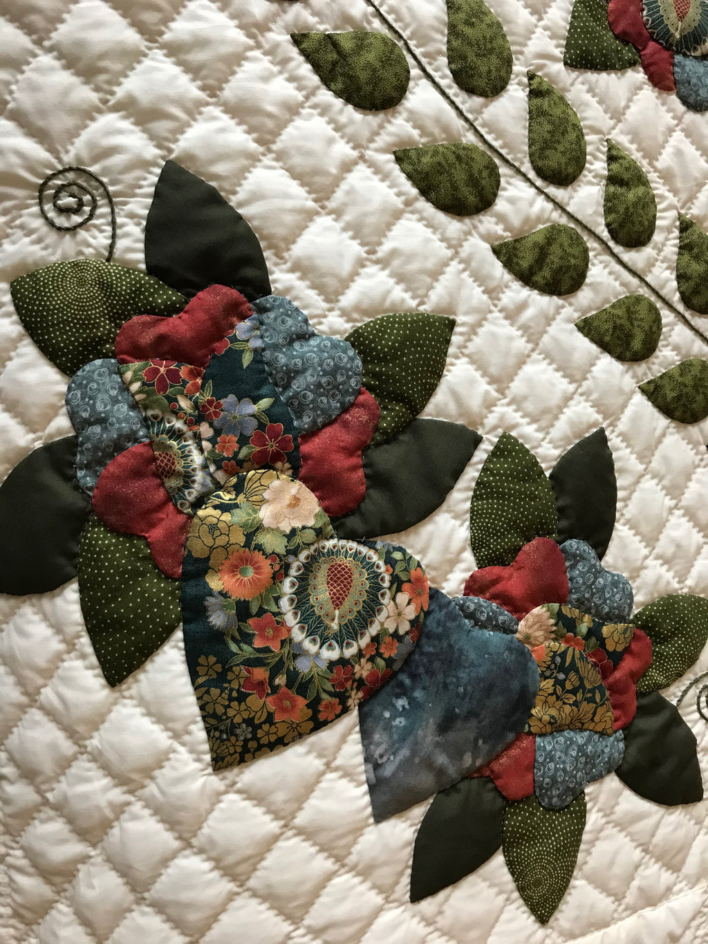 Country Rose Medallion Applique