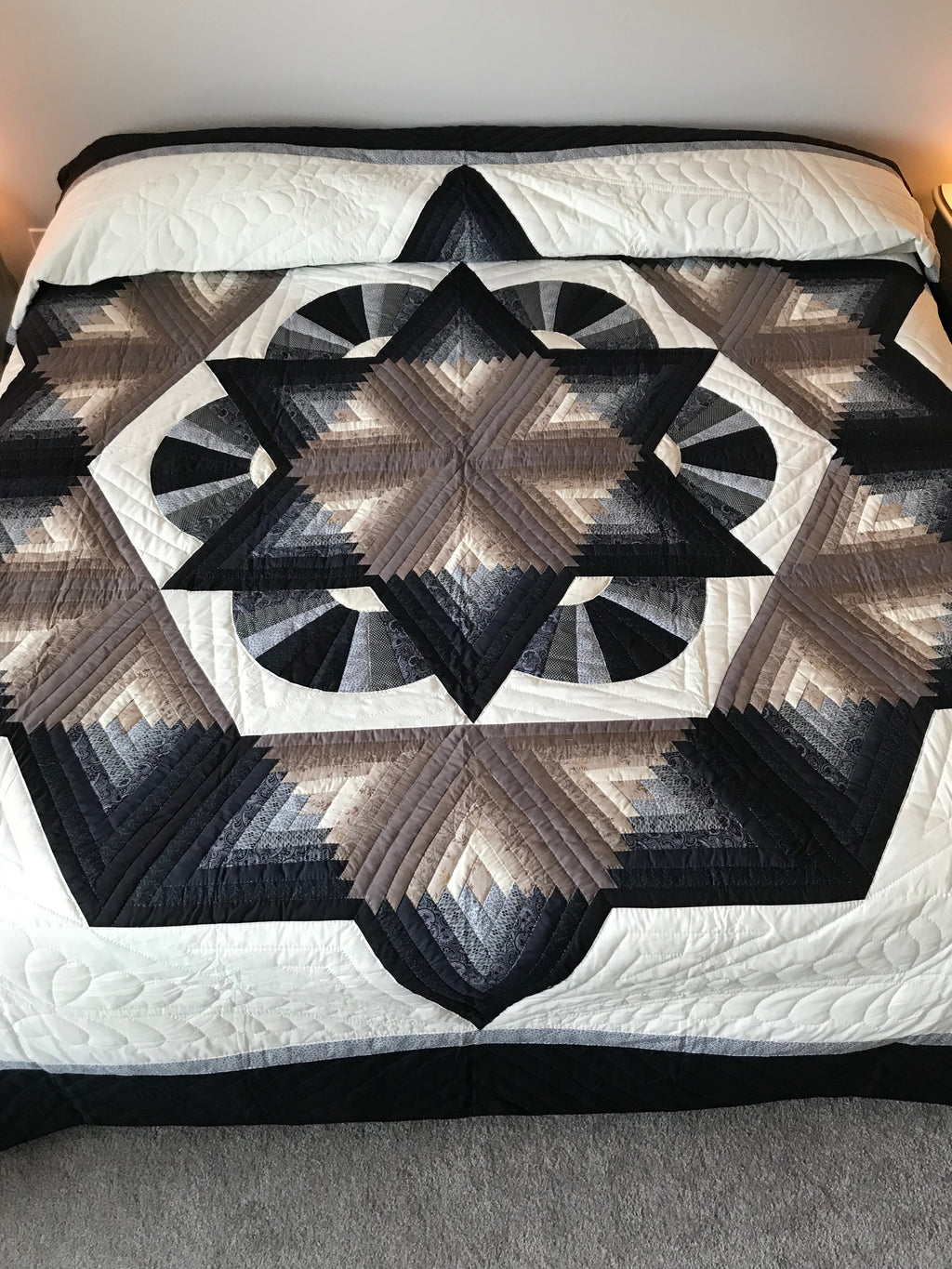 Broken Fan Star Patchwork Amish Quilt 102x114. V130.HMA