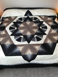 Broken Fan Star Patchwork Amish Quilt 102x114. V130.HMA
