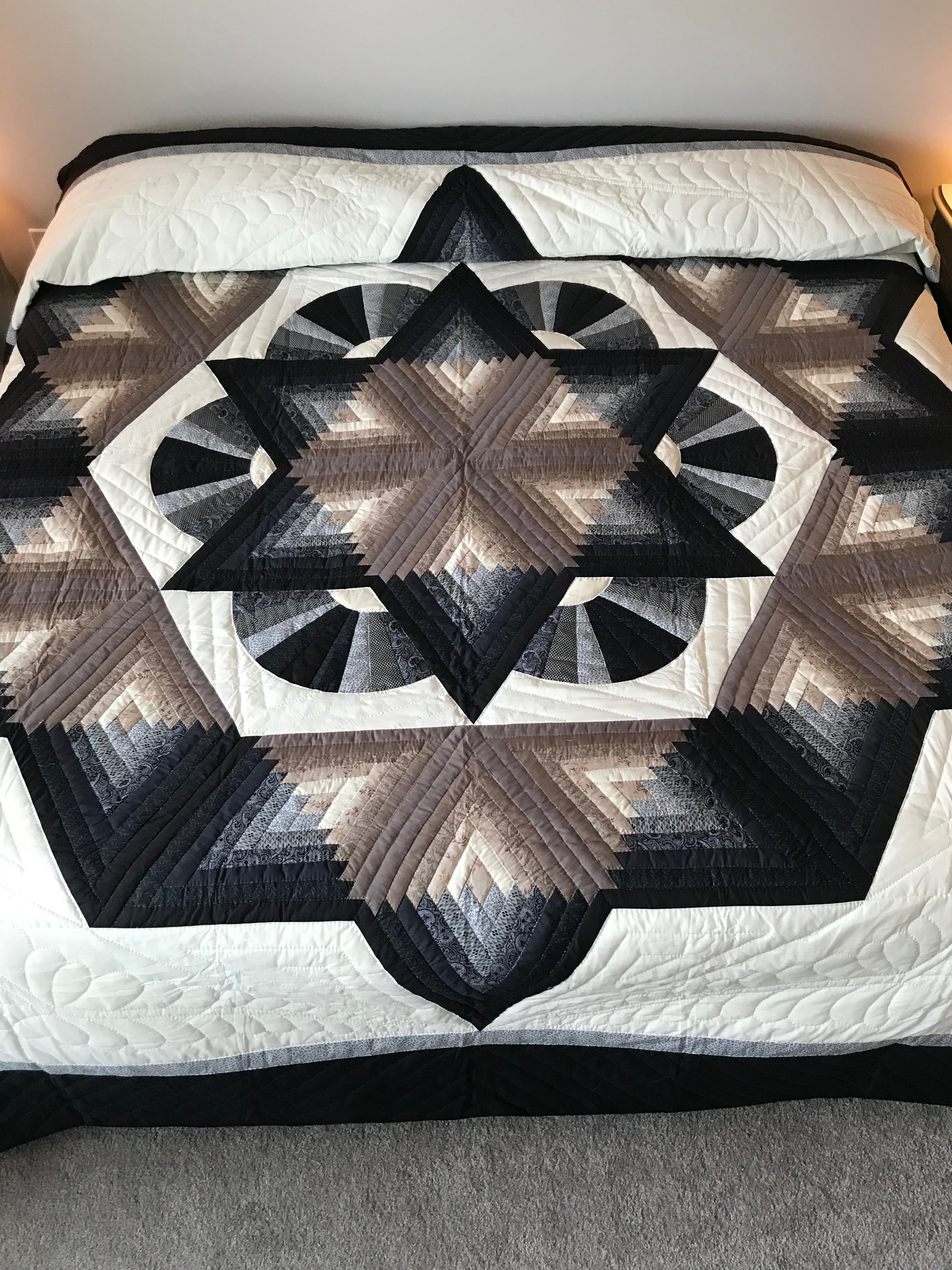 Broken Fan Star Patchwork Amish Quilt 102x114. V130.HMA