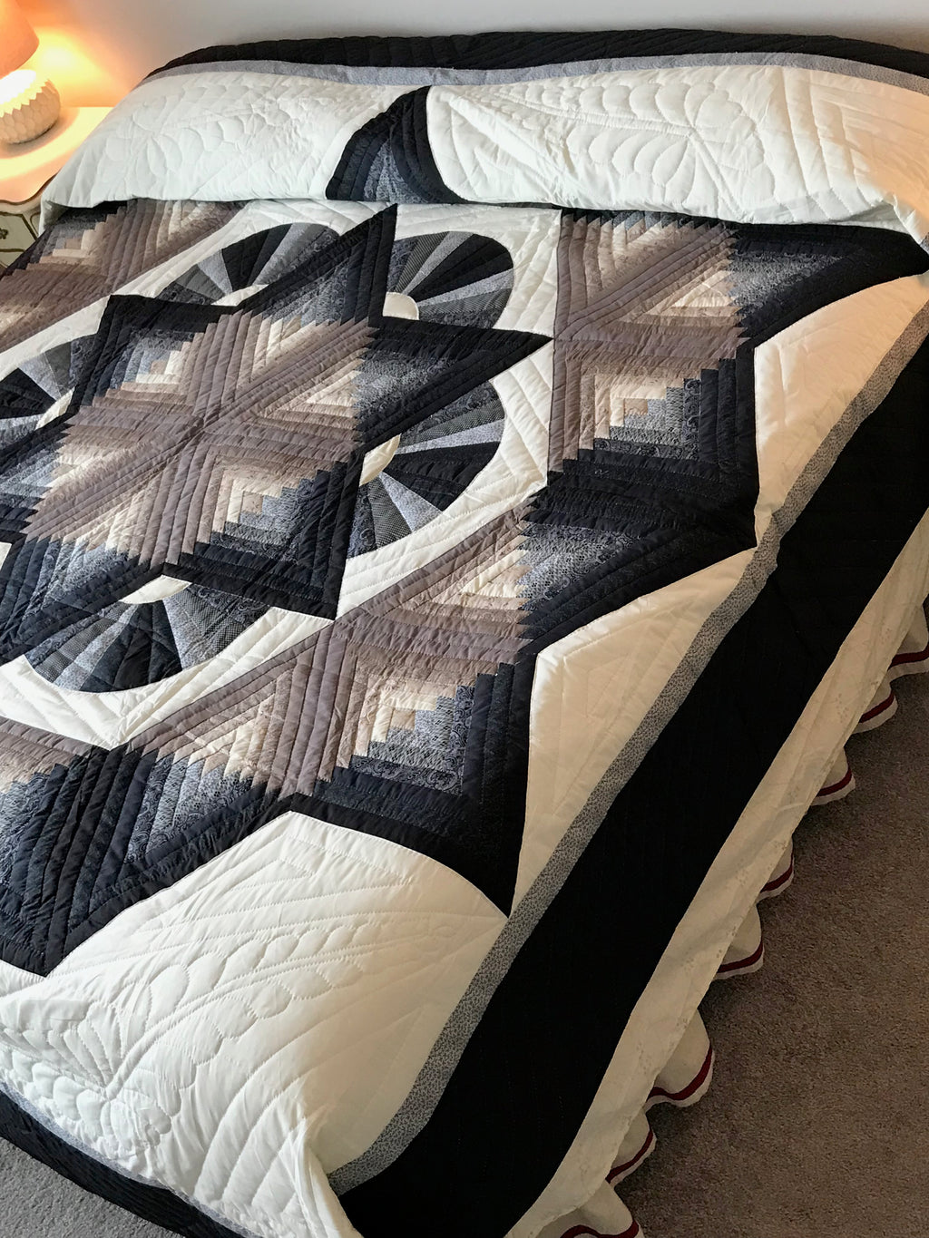 Broken Fan Star Patchwork Amish Quilt 102x114. V130.HMA