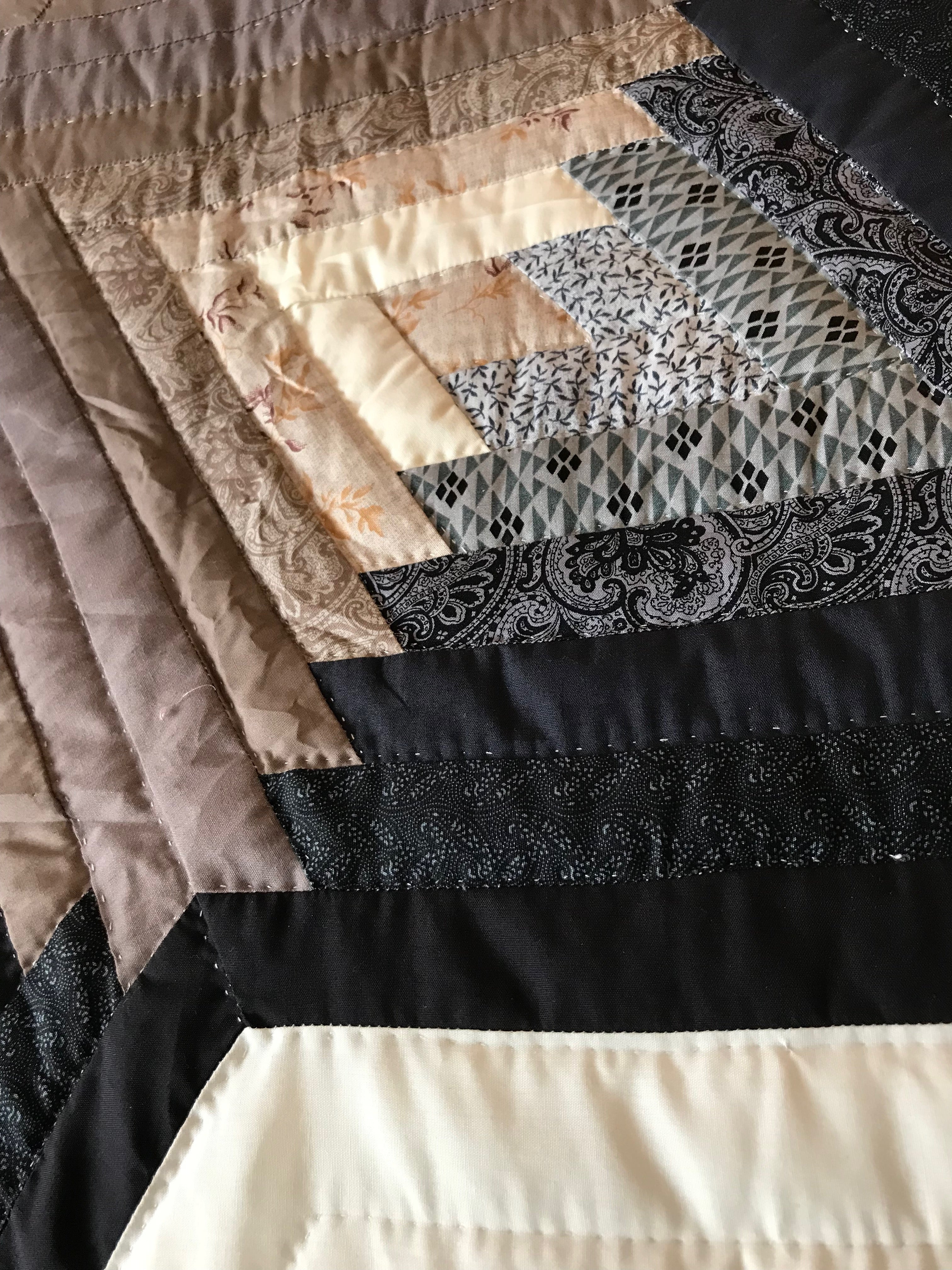 Broken Fan Star Patchwork Amish Quilt 102x114. V130.HMA
