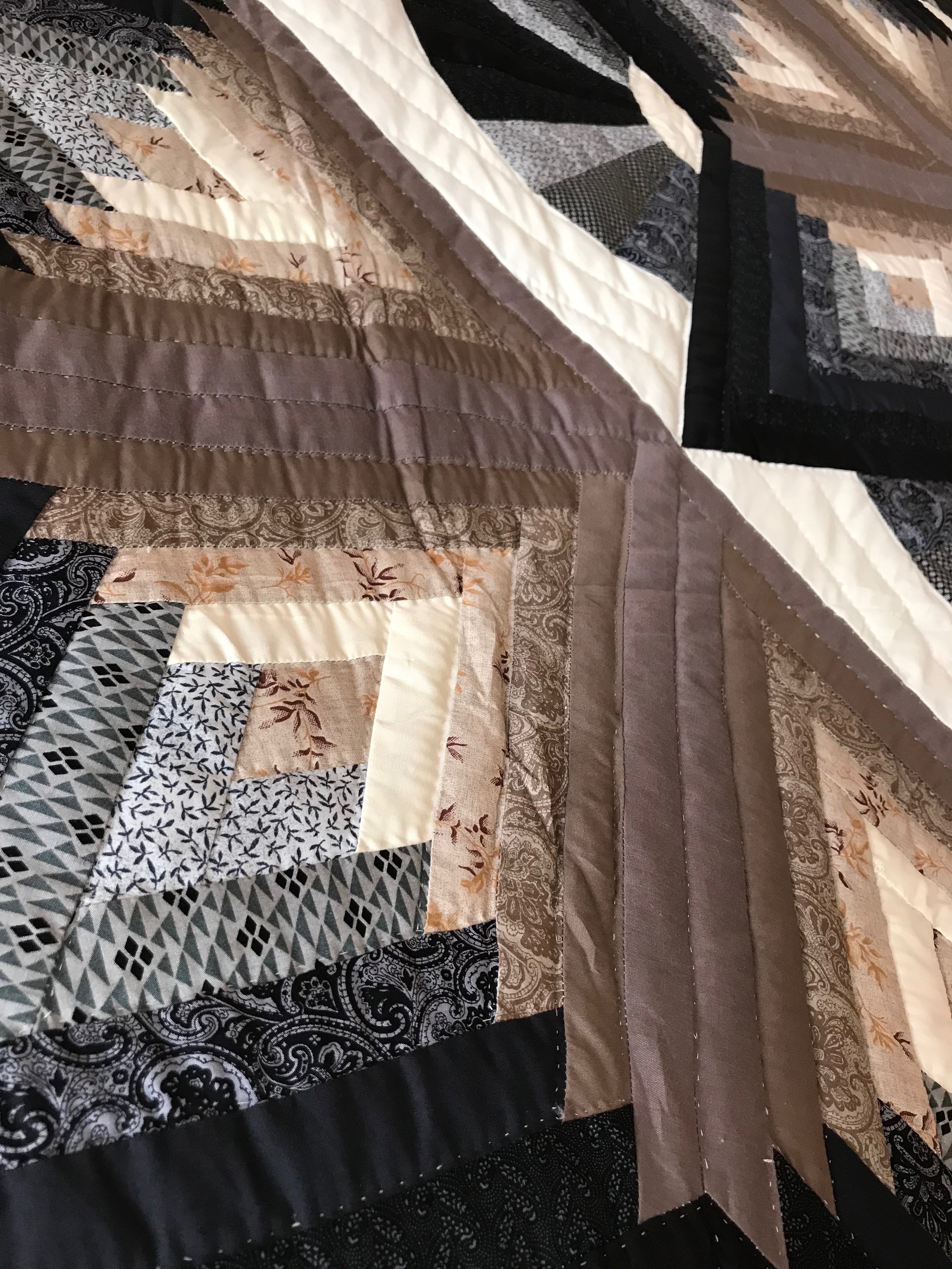 Broken Fan Star Patchwork Amish Quilt 102x114. V130.HMA