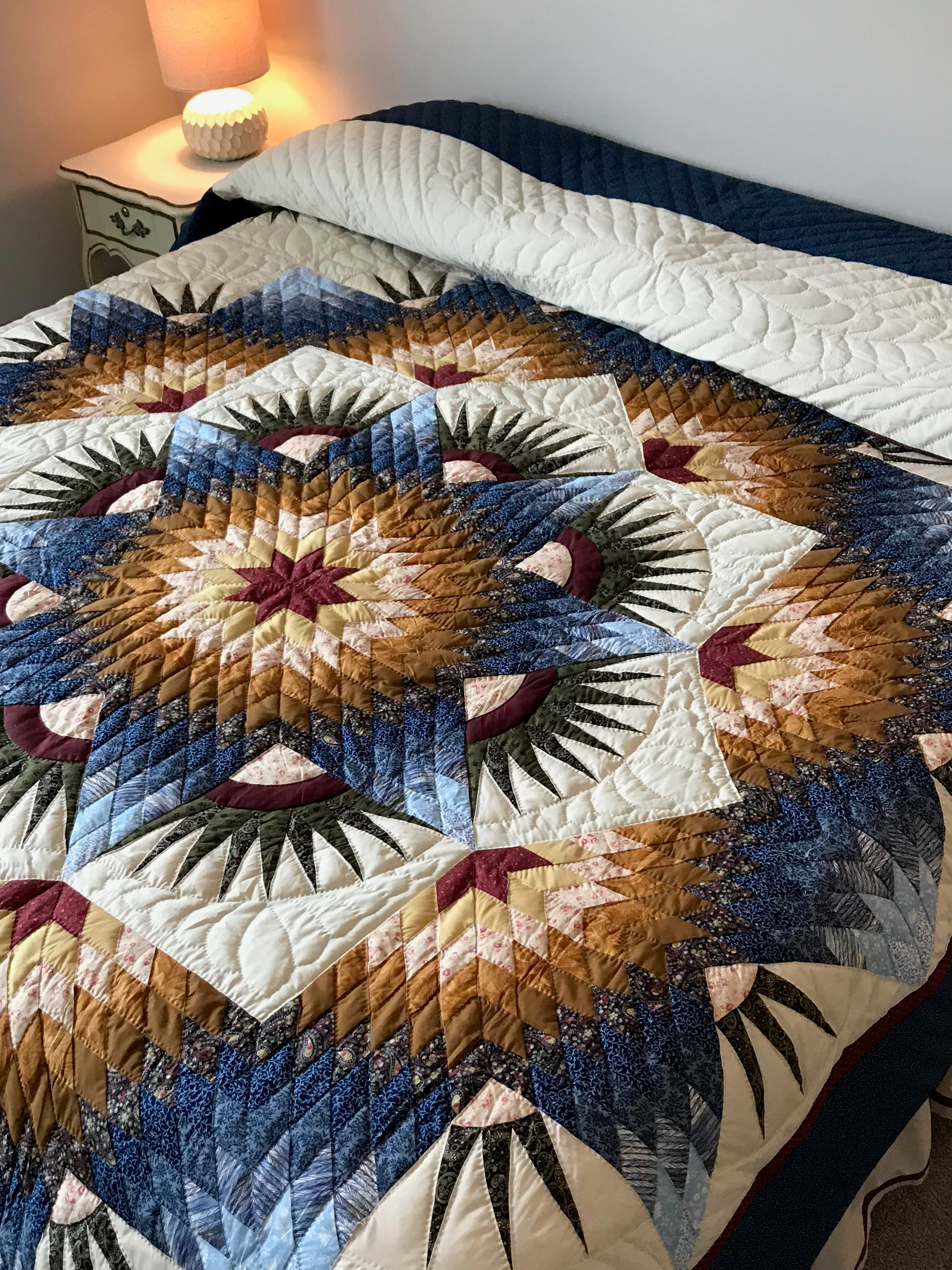Broken Twinkling Star Amish Patchwork Quilt 99x113. V132.HMA
