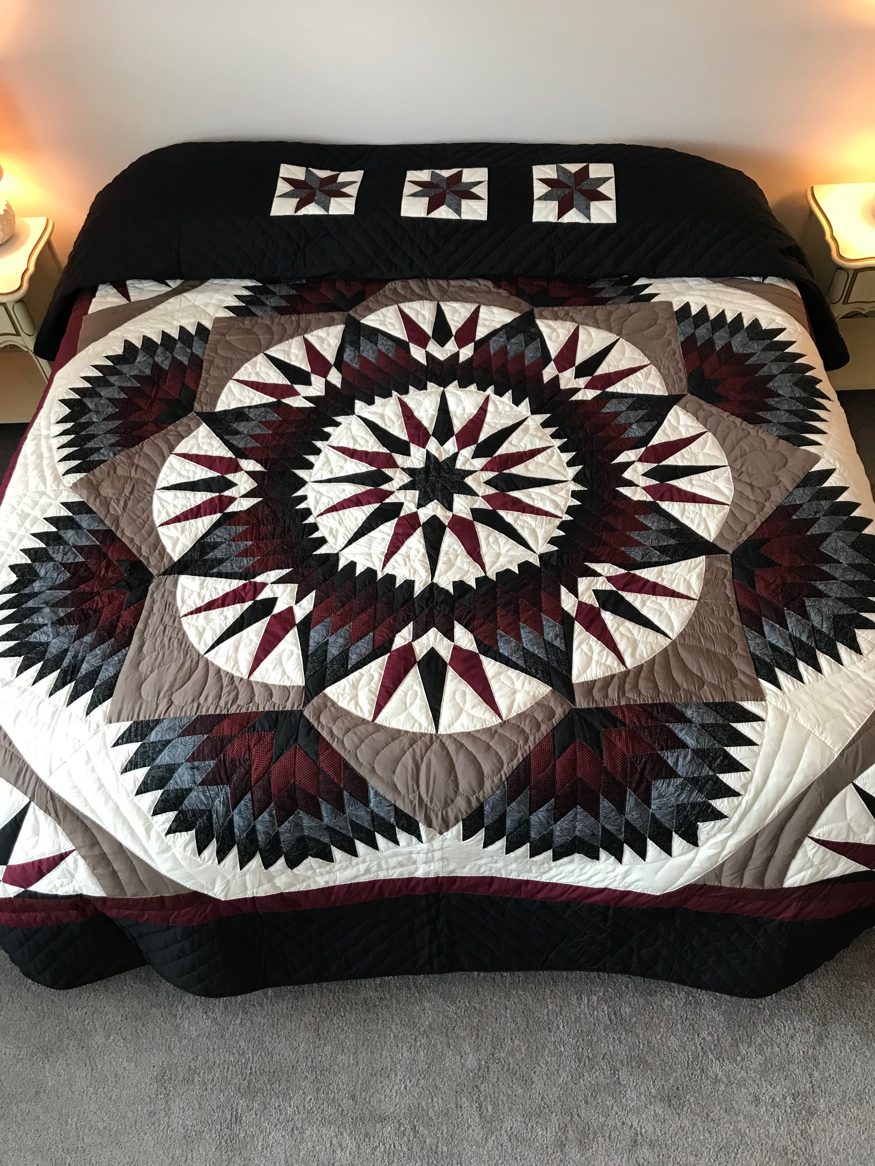 Feathered Compass Star Patchwork Amish Quilt 98x111. V133.HMA