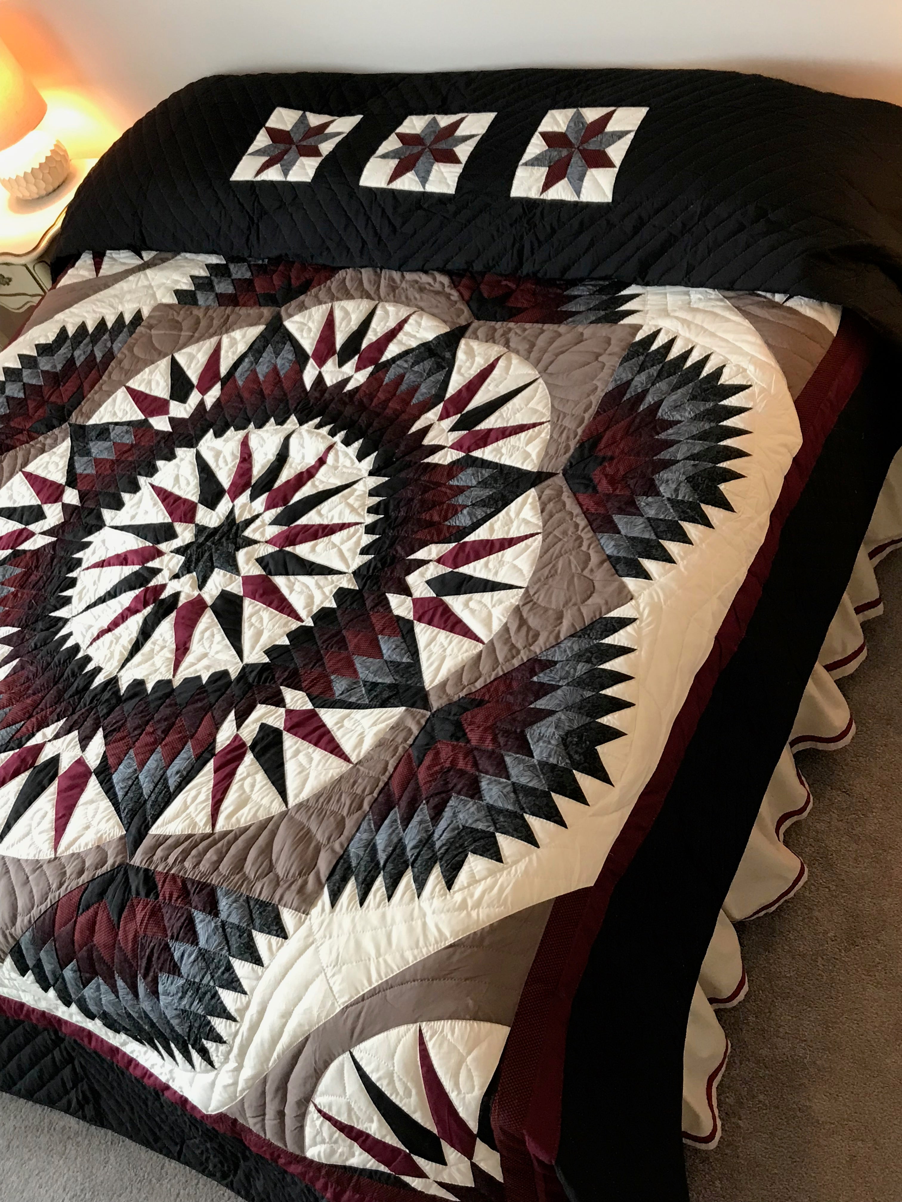 Feathered Compass Star Patchwork Amish Quilt 98x111. V133.HMA