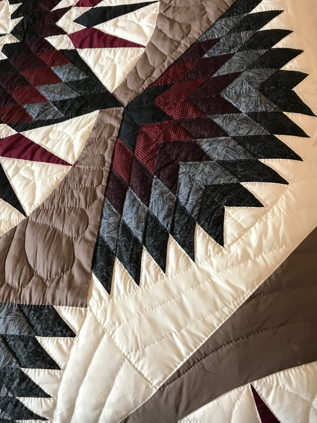 Feathered Compass Star Patchwork Amish Quilt 98x111. V133.HMA