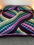 Bargello Twist Amish Quilt 99x117. V137.HMA