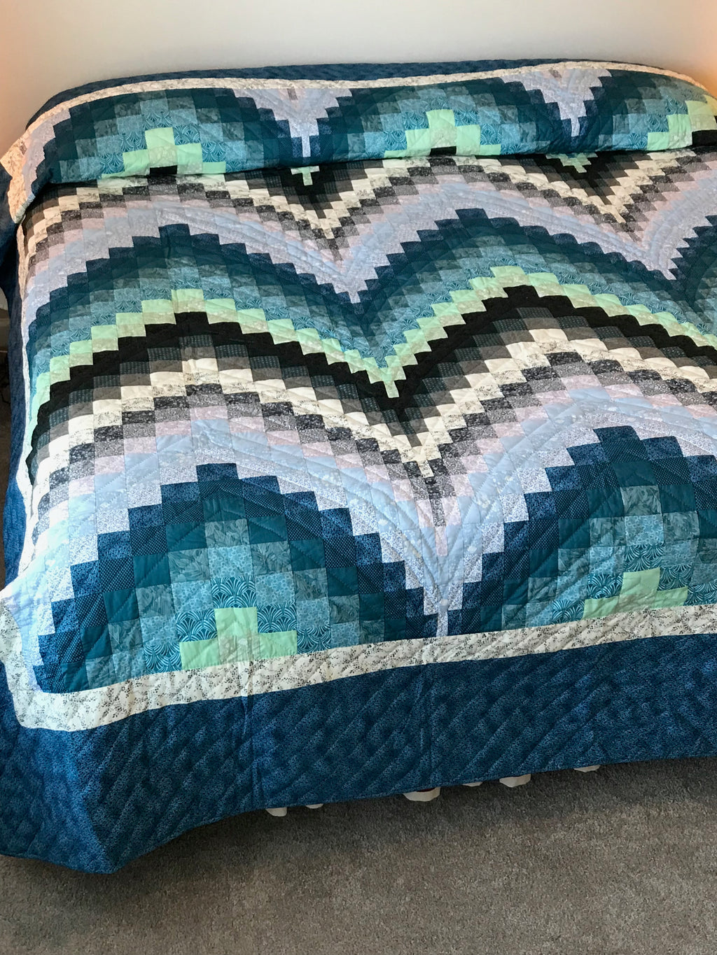 Bargello Patchwork Amish Quilt 100x114