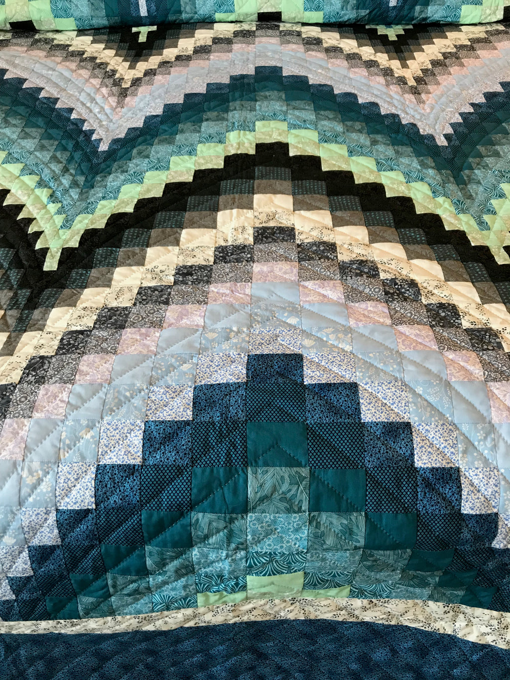 Bargello Patchwork Amish Quilt 100x114