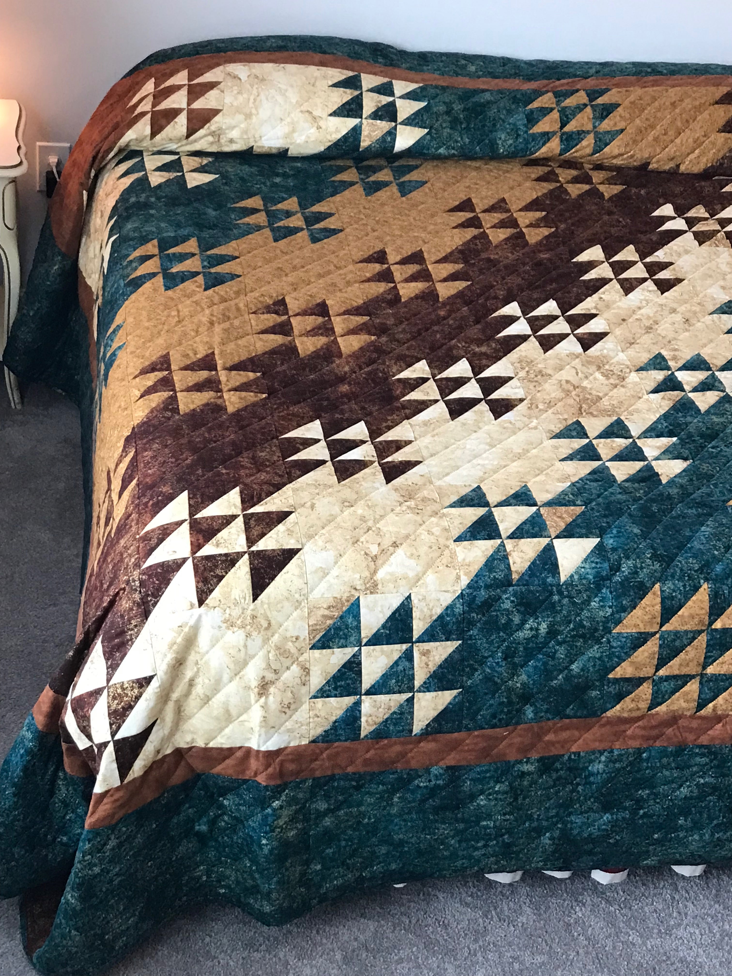 Down the Mountain Road Patchwork Large Amish Quilt 117x117. V143.HMA
