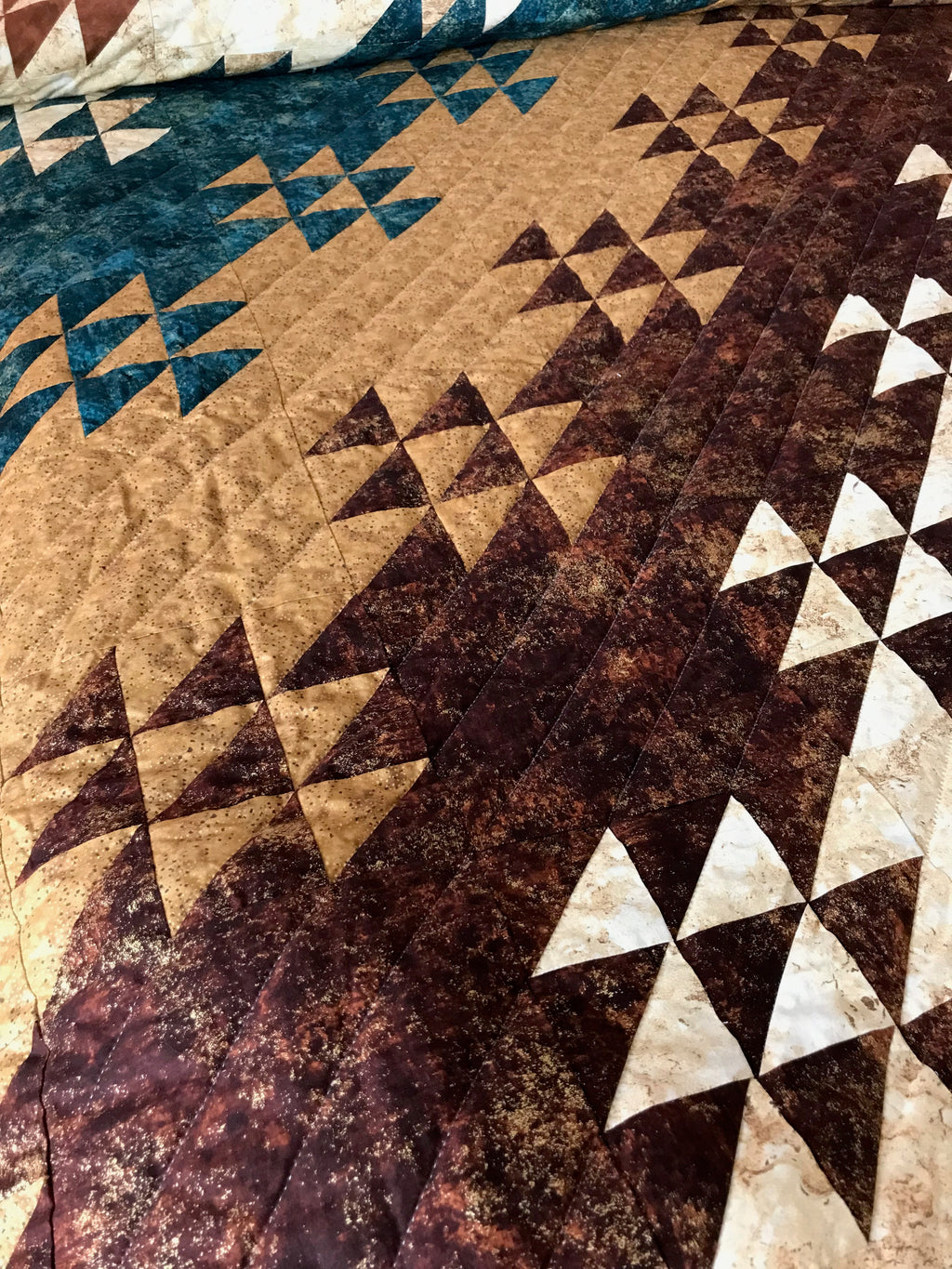 Down the Mountain Road Patchwork Large Amish Quilt 117x117. V143.HMA