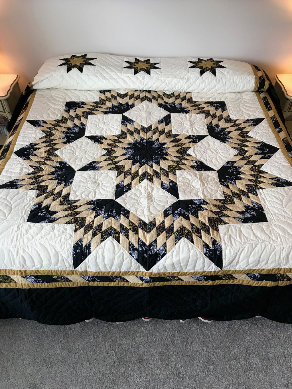 Broken Star Amish Quilt 102x114. V148.HMA