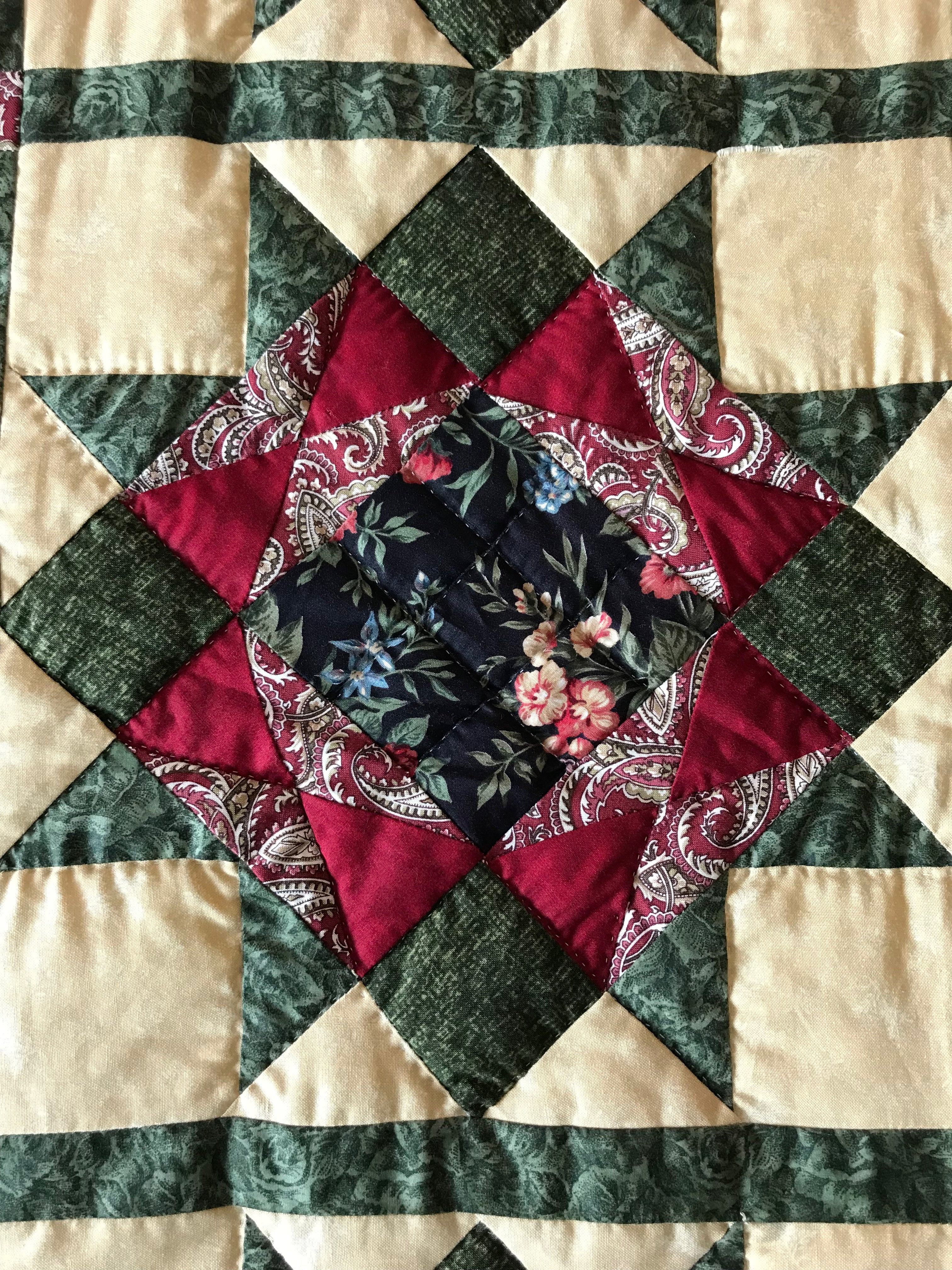 Grandmas Patchwork Starry Stars Amish Quilt 97x110