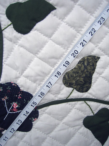 Amish Morning Glory Flower Wall Hanging Quilt