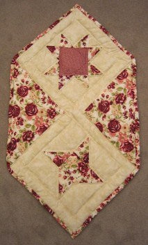 Amish Pointy Pinwheel Wall Hanging Quilt