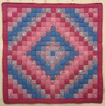 Amish Puffy Trip Around World Patchwork Wall Hanging Quilt