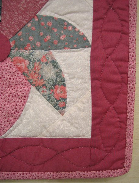 Amish Pinwheel Flower Patchwork Wall Hanging Quilt