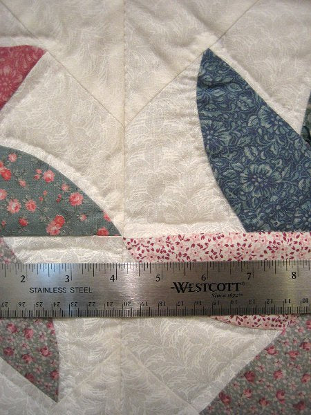 Amish Pinwheel Flower Patchwork Wall Hanging Quilt