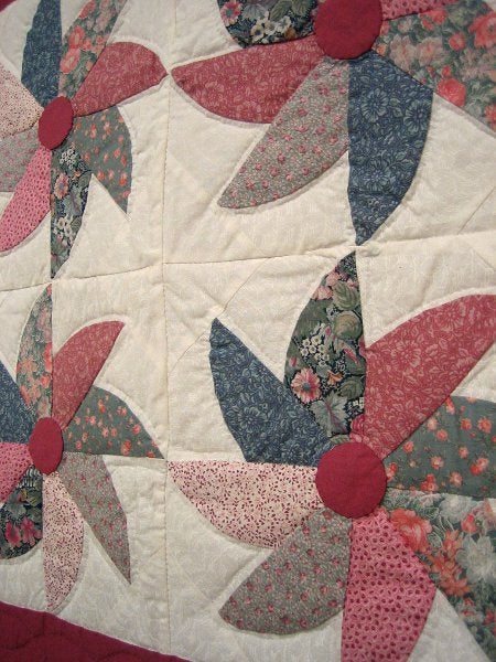 Amish Pinwheel Flower Patchwork Wall Hanging Quilt
