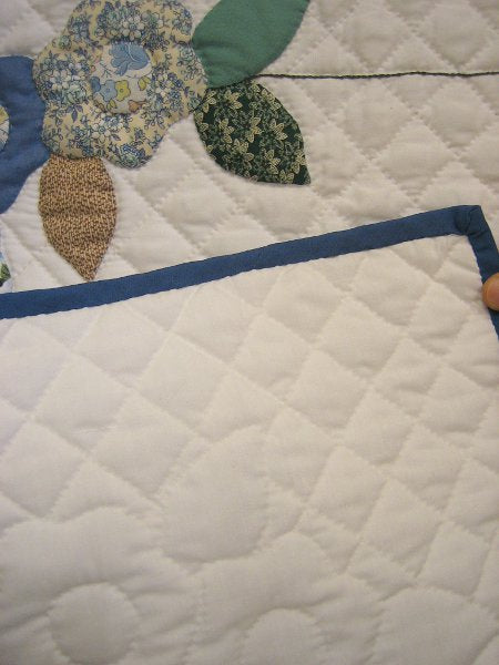 Amish Flower Applique Wall Hanging Quilt