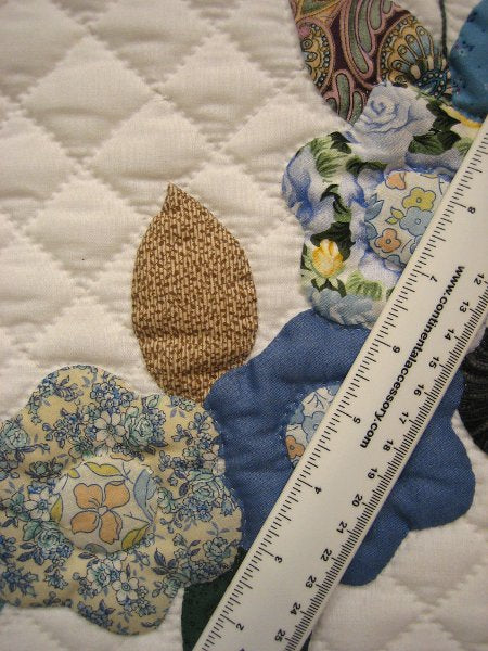 Amish Flower Applique Wall Hanging Quilt