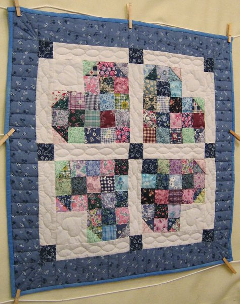 Patchwork Hearts Amish Quilt Wallhanging