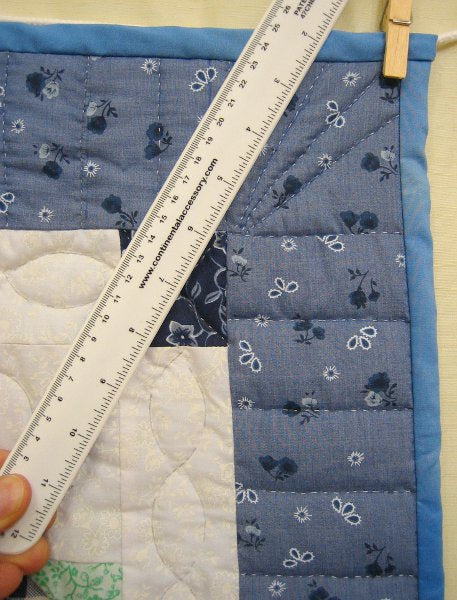 Patchwork Hearts Amish Quilt Wallhanging