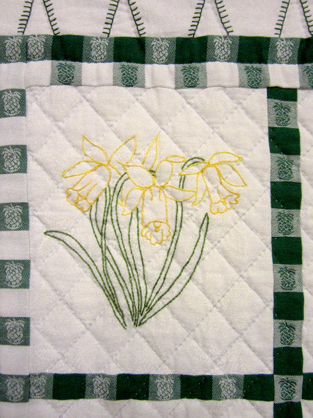 Amish Embroidered Flower Wall Hanging Quilt