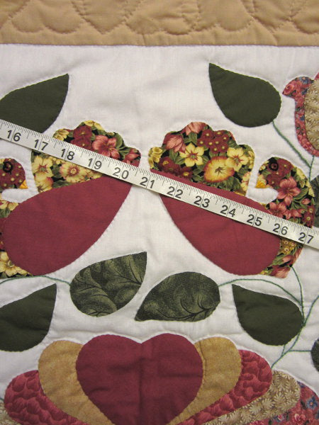 Amish Pair Doves Applique Wall Hanging Quilt