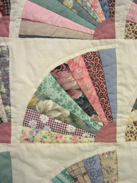 Amish Grandmas Fan Patchwork Wall Hanging Quilt