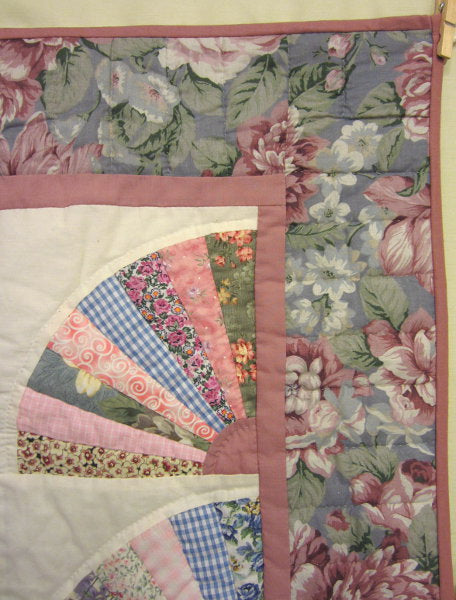 Amish Grandmas Fan Patchwork Wall Hanging Quilt