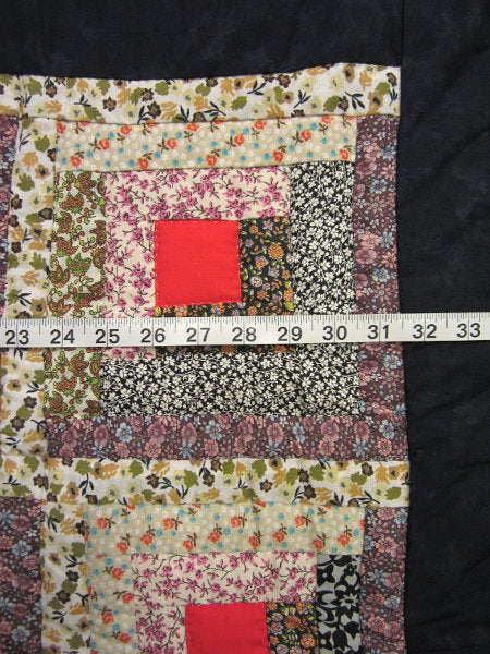 Grandmas Amish Log Cabin Patchwork Wall Hanging Quilt
