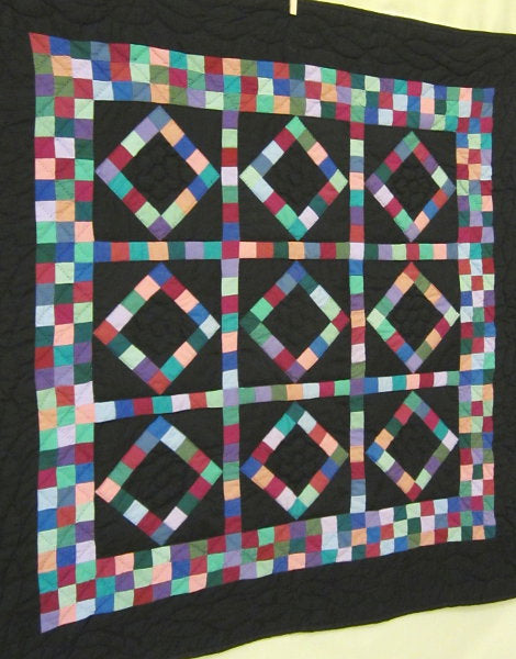 Amish Scrappy Patchwork Wall Hanging Quilt