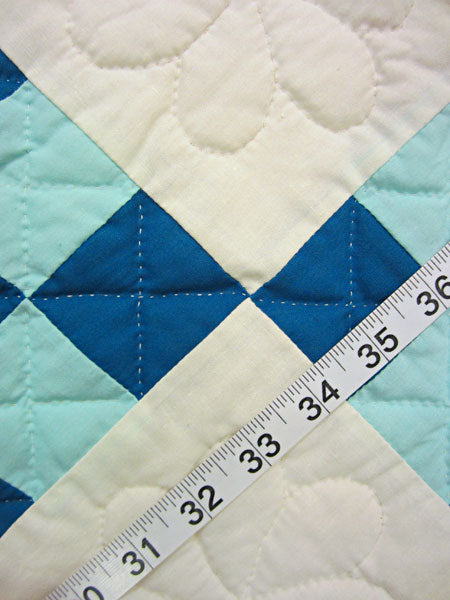 Amish Nine Patch Patchwork Wall Hanging Quilt