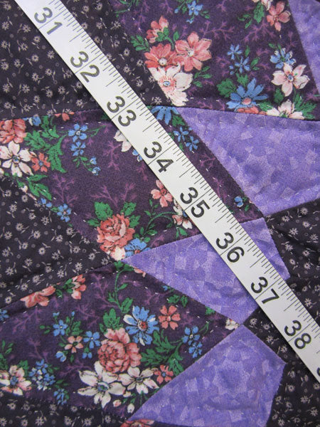 Amish Dahlia Round Wall Hanging Quilt