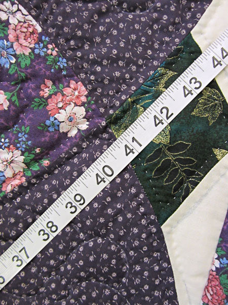 Amish Dahlia Round Wall Hanging Quilt