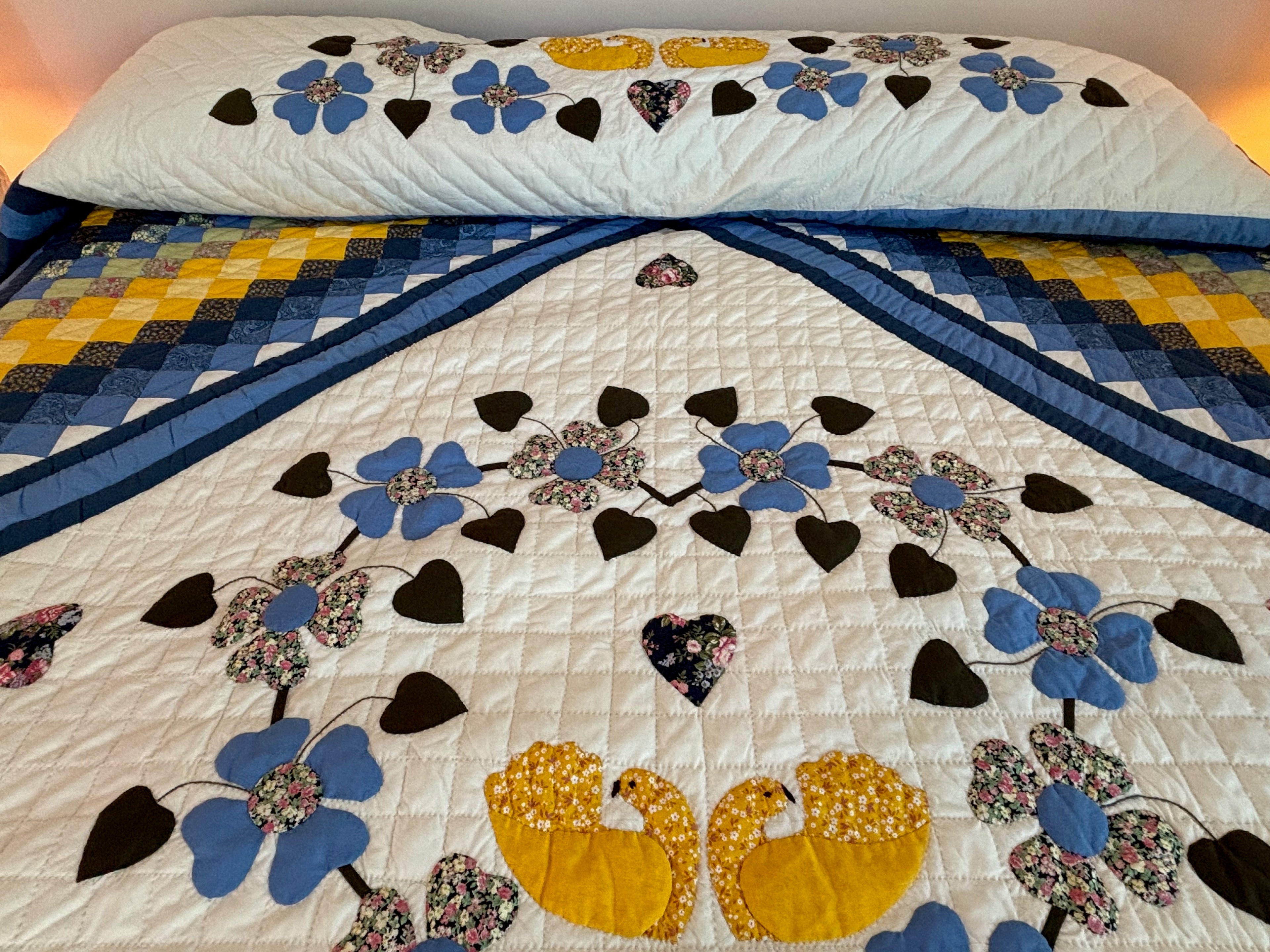 Sweetheart Birds Appliqué