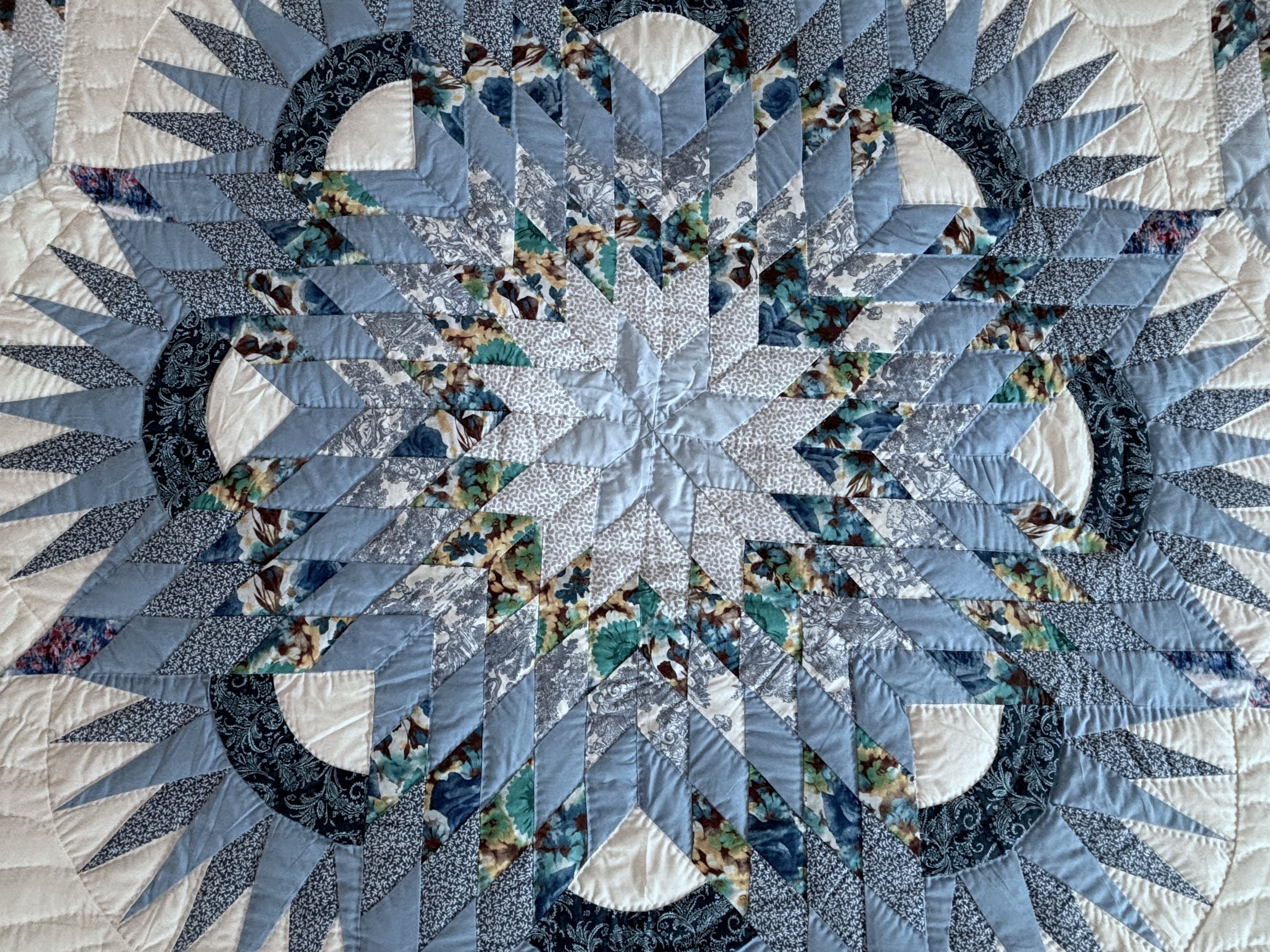 Elegant Broken Twinkling Star