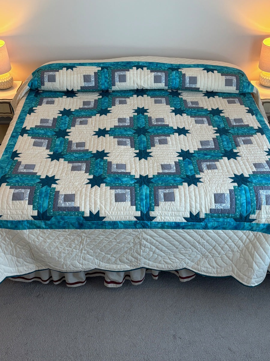 Log Cabin Star at Sea Patchwork