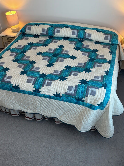 Log Cabin Star at Sea Patchwork