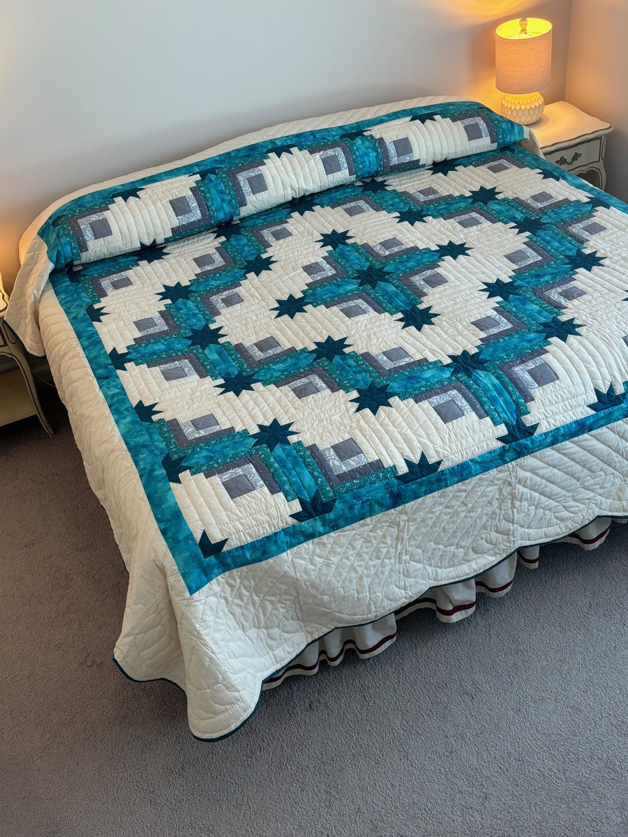Log Cabin Star at Sea Patchwork