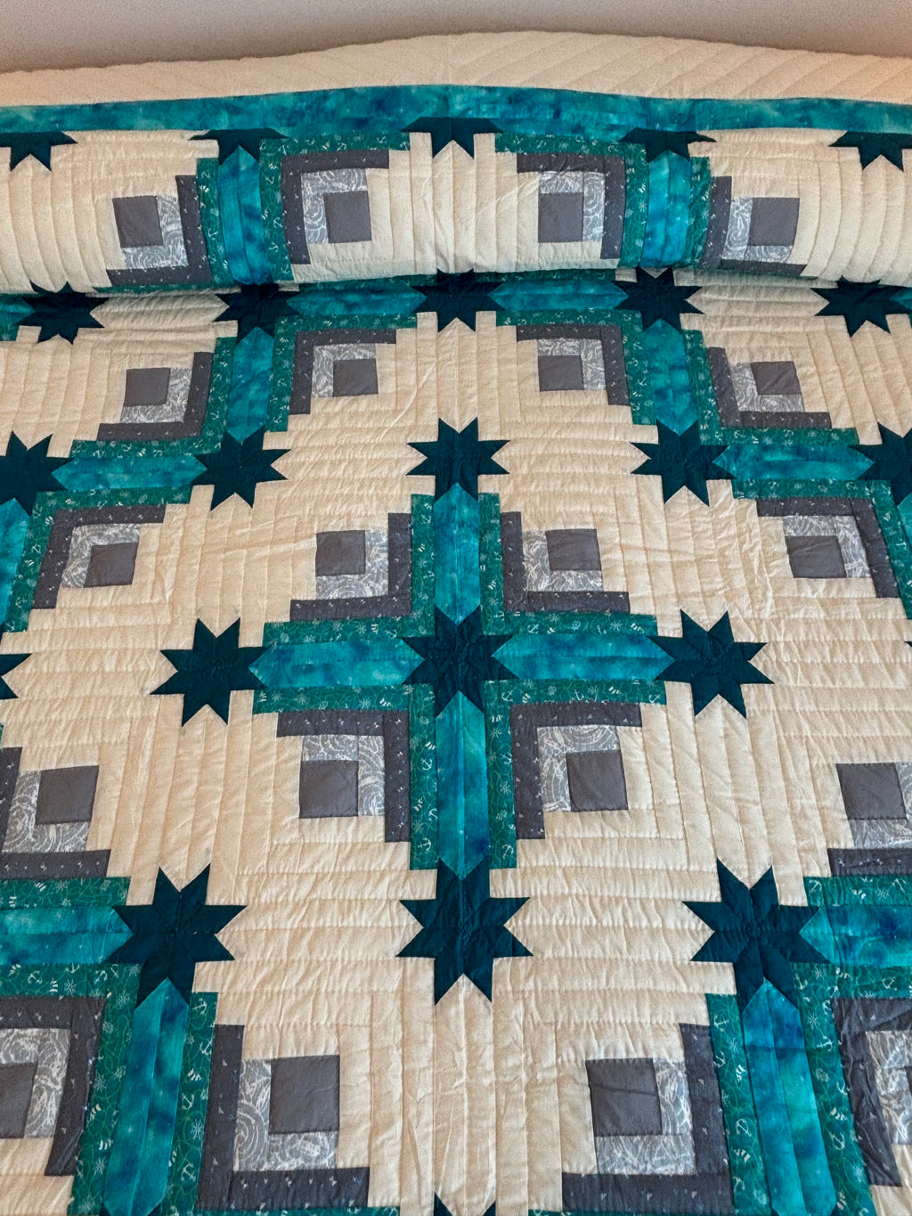 Log Cabin Star at Sea Patchwork