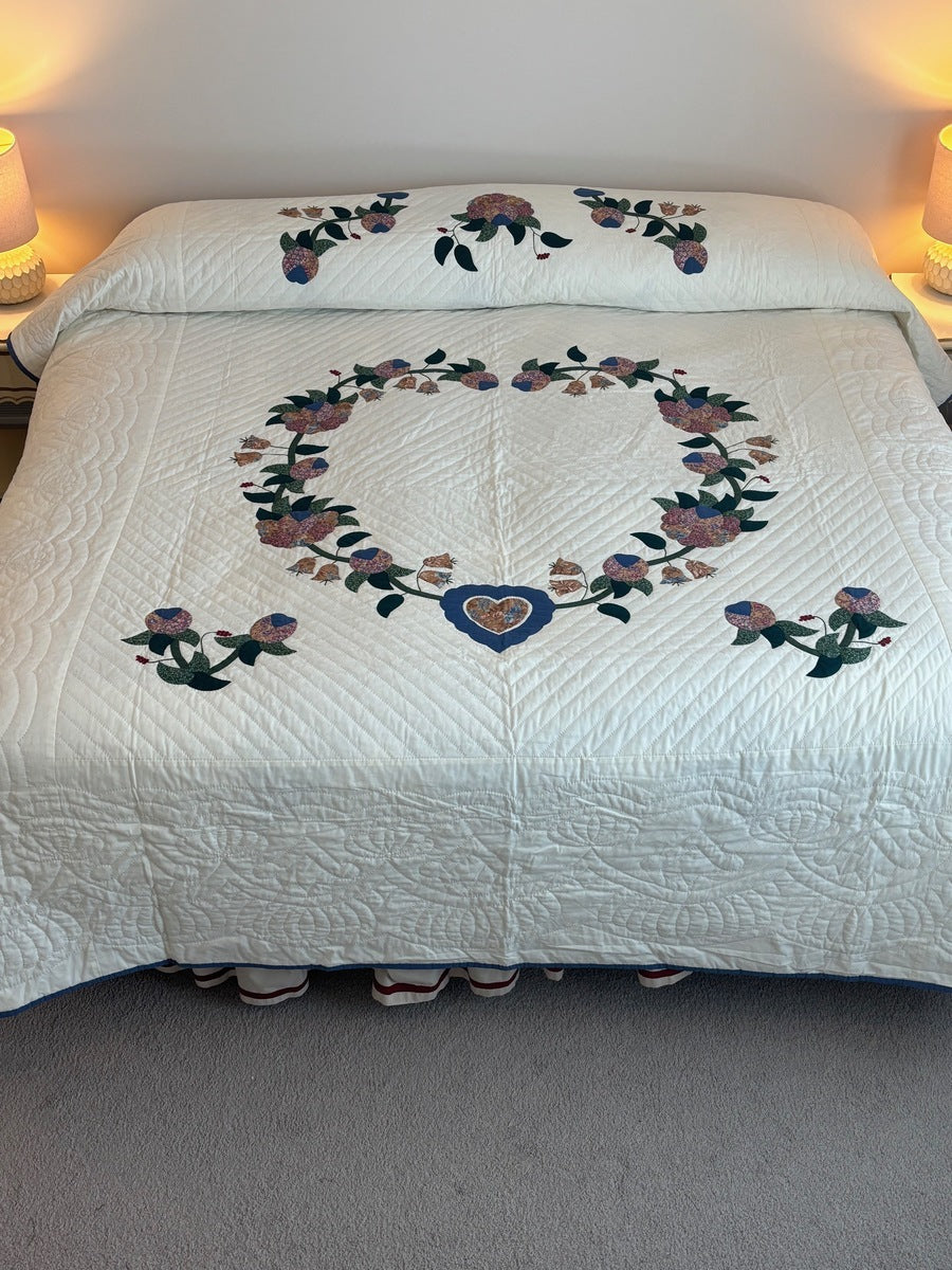 Heart of Roses Applique
