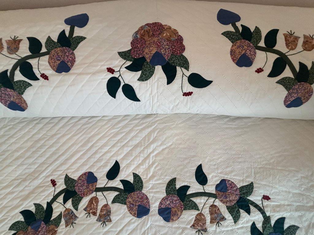 Heart of Roses Applique